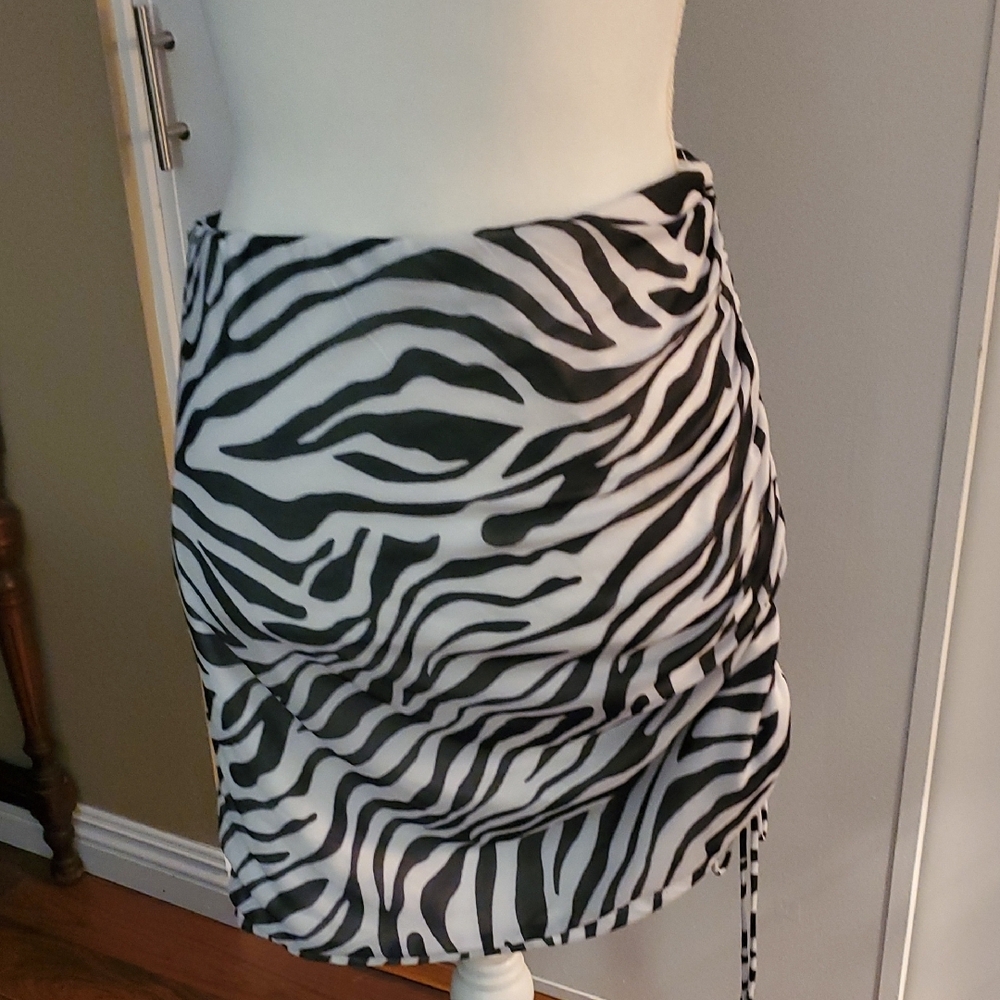 Princess Polly Monochrome Zebra Tube Top Or Skirt.